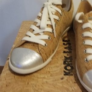 Brand new kork ease sneakers